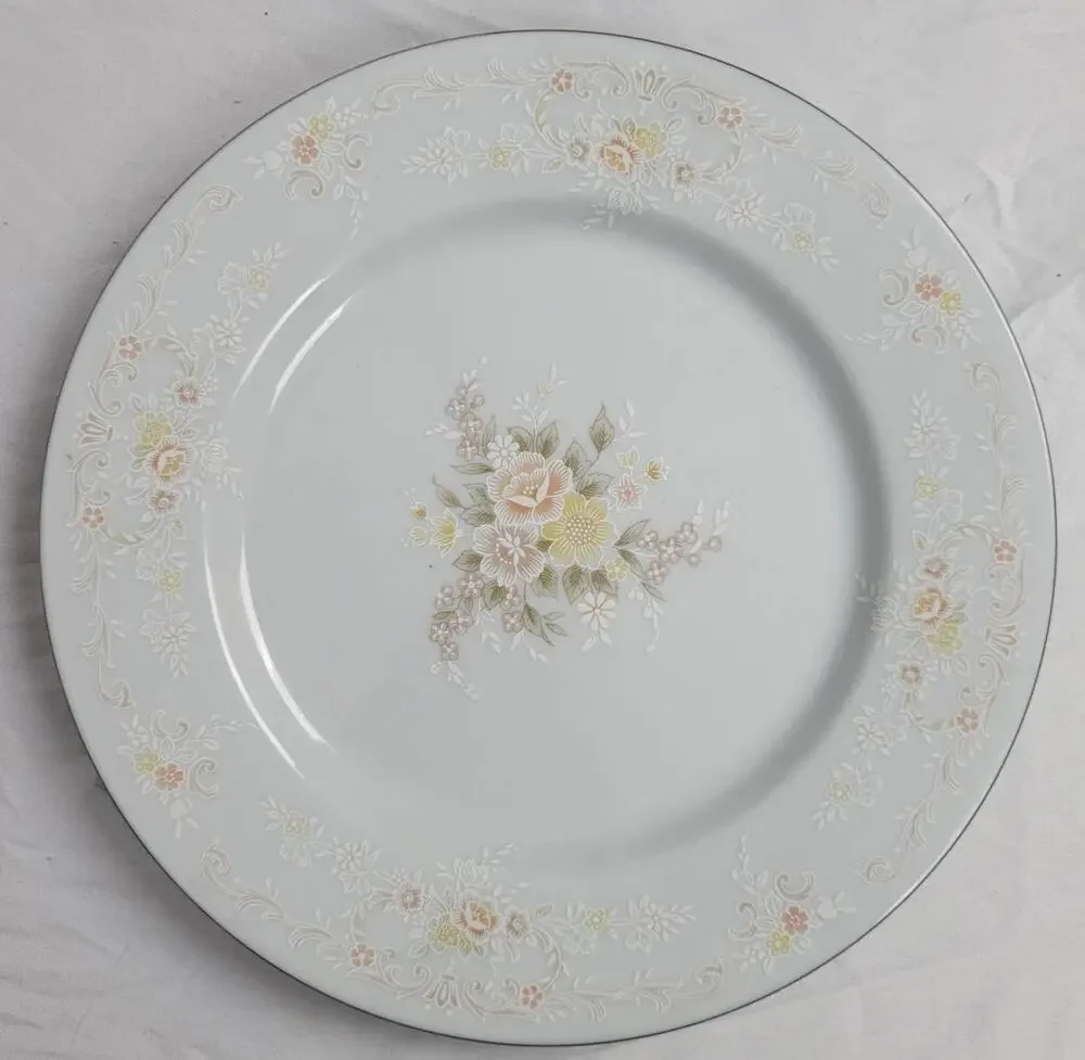 Crescent Fine China Jie Pai Dessert Plate Painted Golden Flowers and Accents